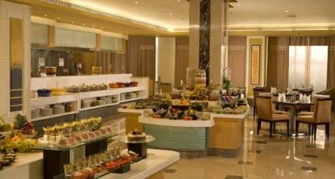 Radisson Blu Suites Gurgaon Restaurante foto
